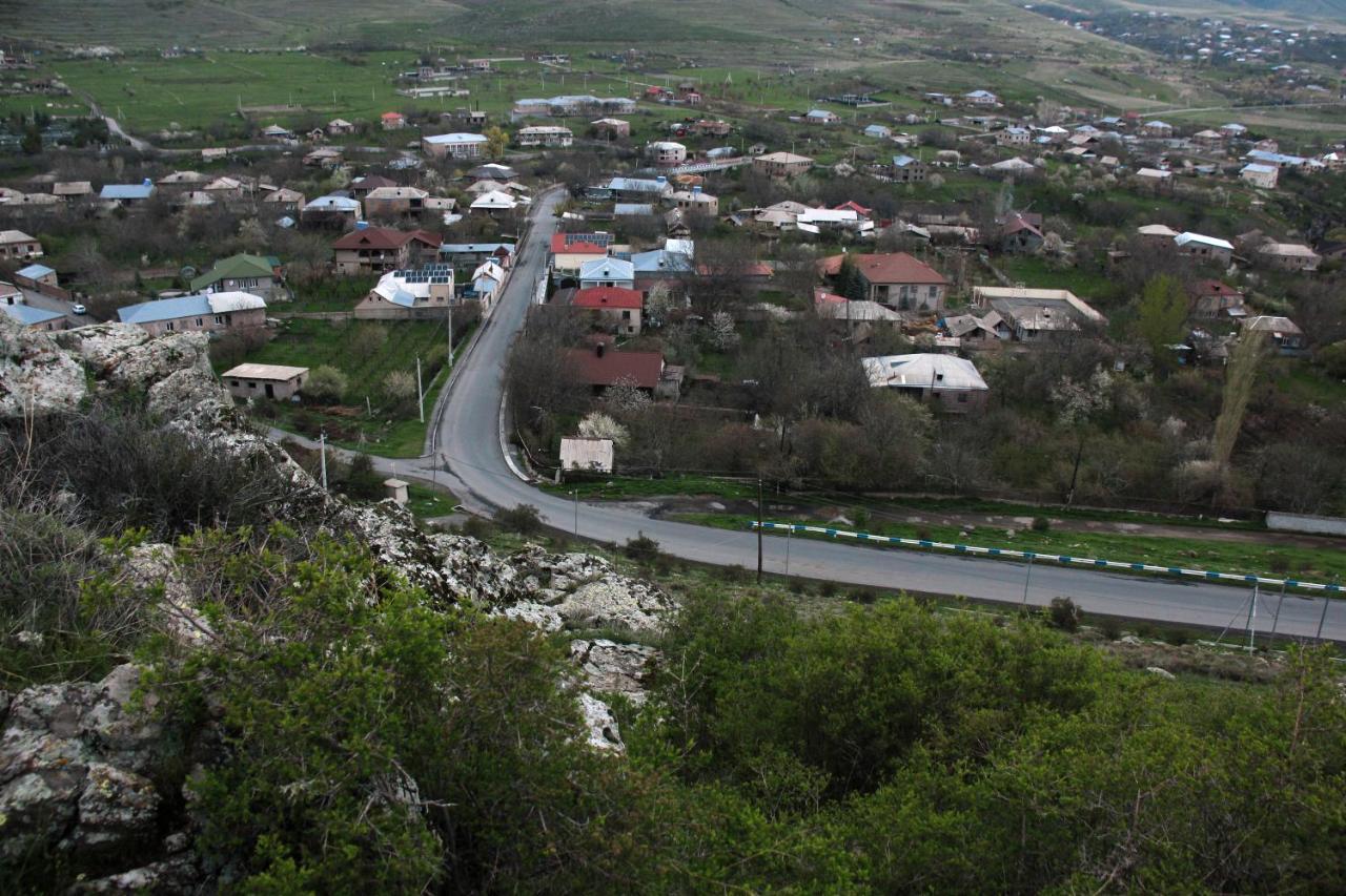 Zove Rural With Garden Views Apartment K'arashamb